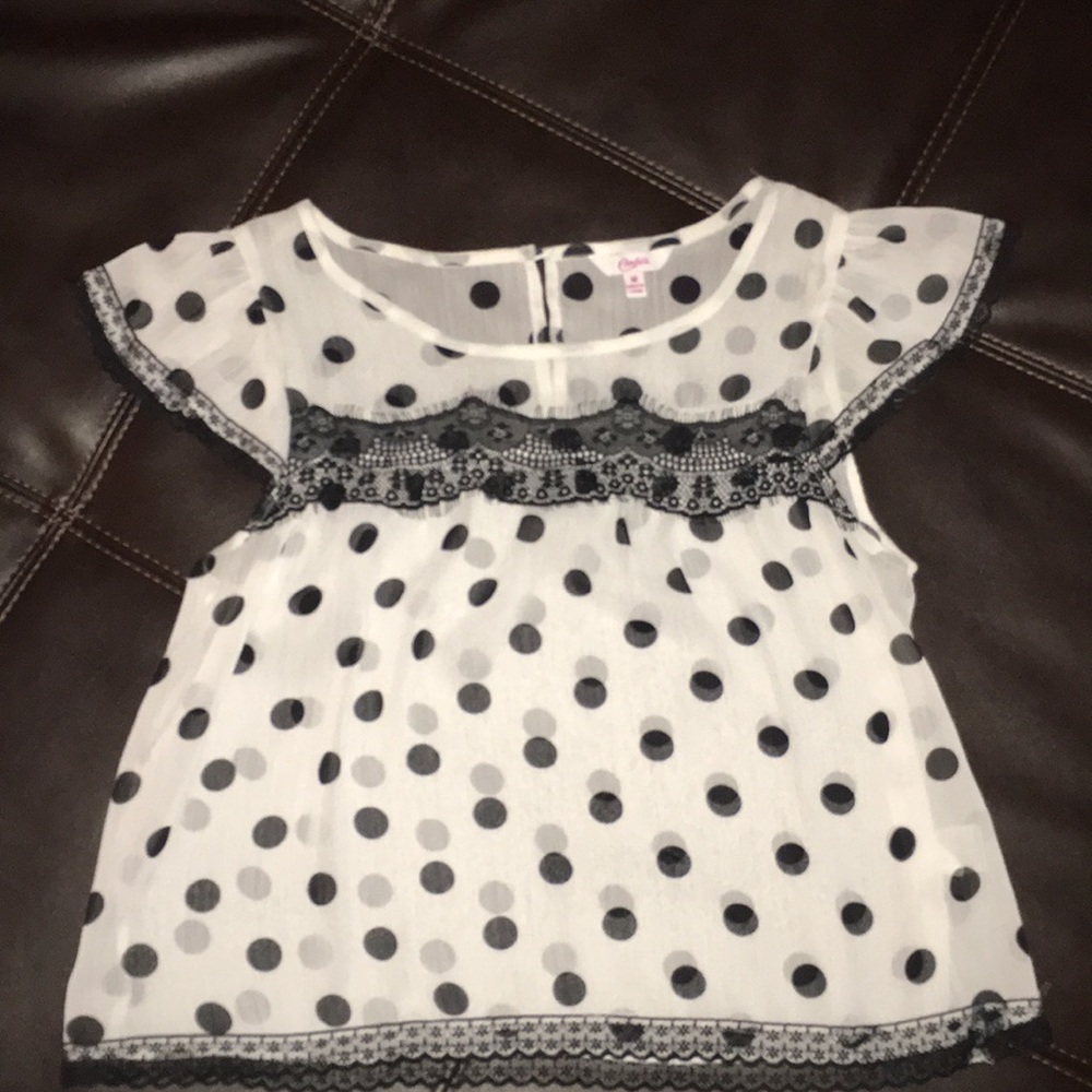 Adorable blouse white with black polka dots & lace